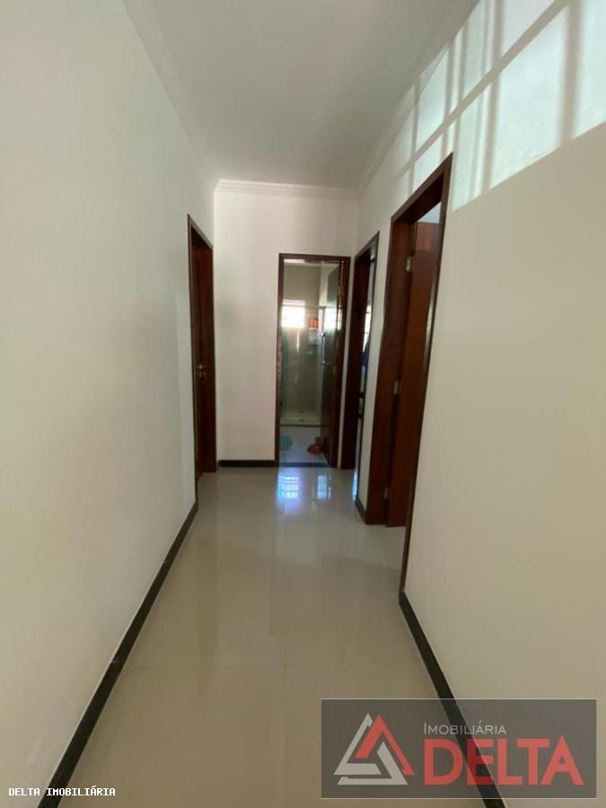 Casa à venda com 3 quartos, 272m² - Foto 12