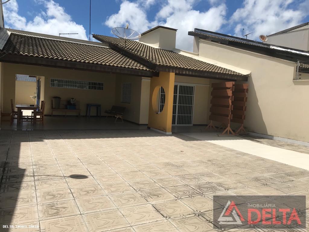 Casa à venda com 3 quartos, 272m² - Foto 4