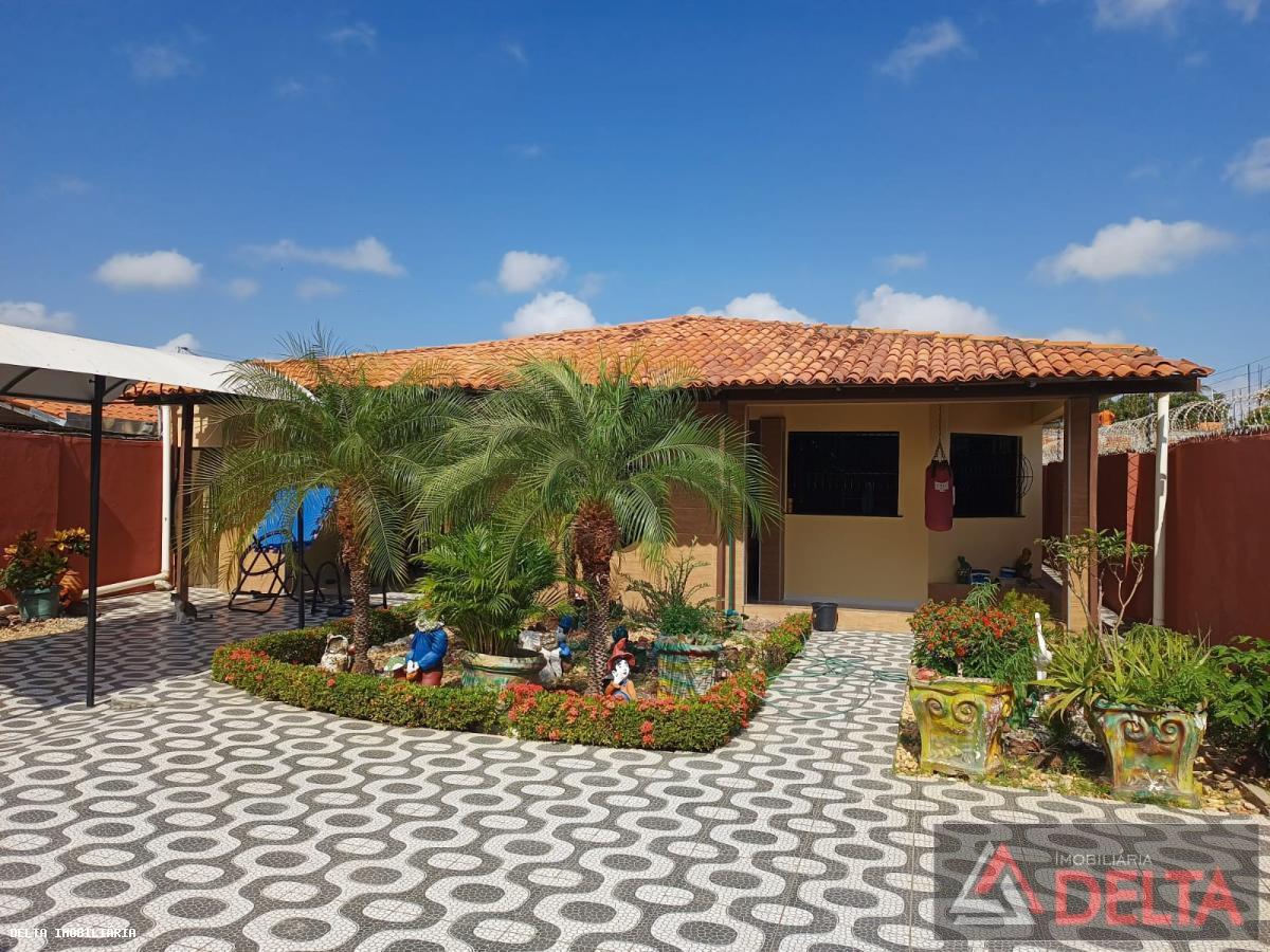 Casa à venda com 4 quartos, 650m² - Foto 1