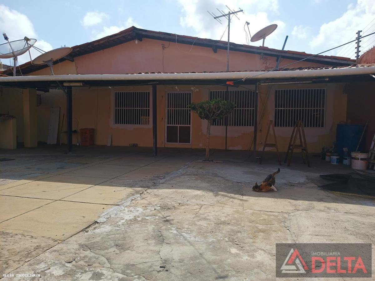 Casa à venda com 4 quartos, 650m² - Foto 17