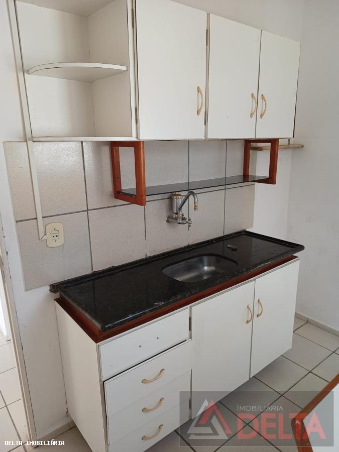 Casa à venda com 2 quartos, 300m² - Foto 14