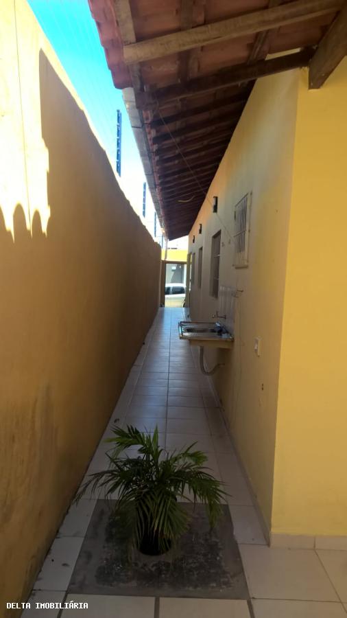 Casa à venda com 4 quartos, 180m² - Foto 3