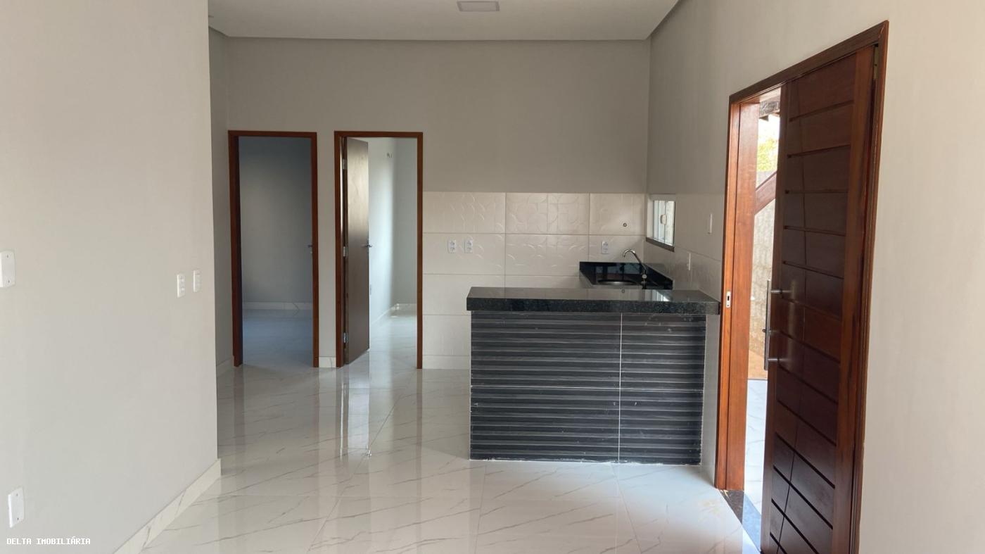 Casa à venda com 3 quartos, 200m² - Foto 8