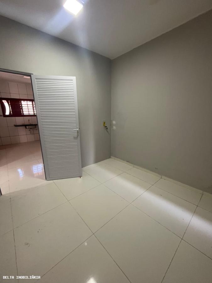 Casa para alugar com 3 quartos, 250m² - Foto 19