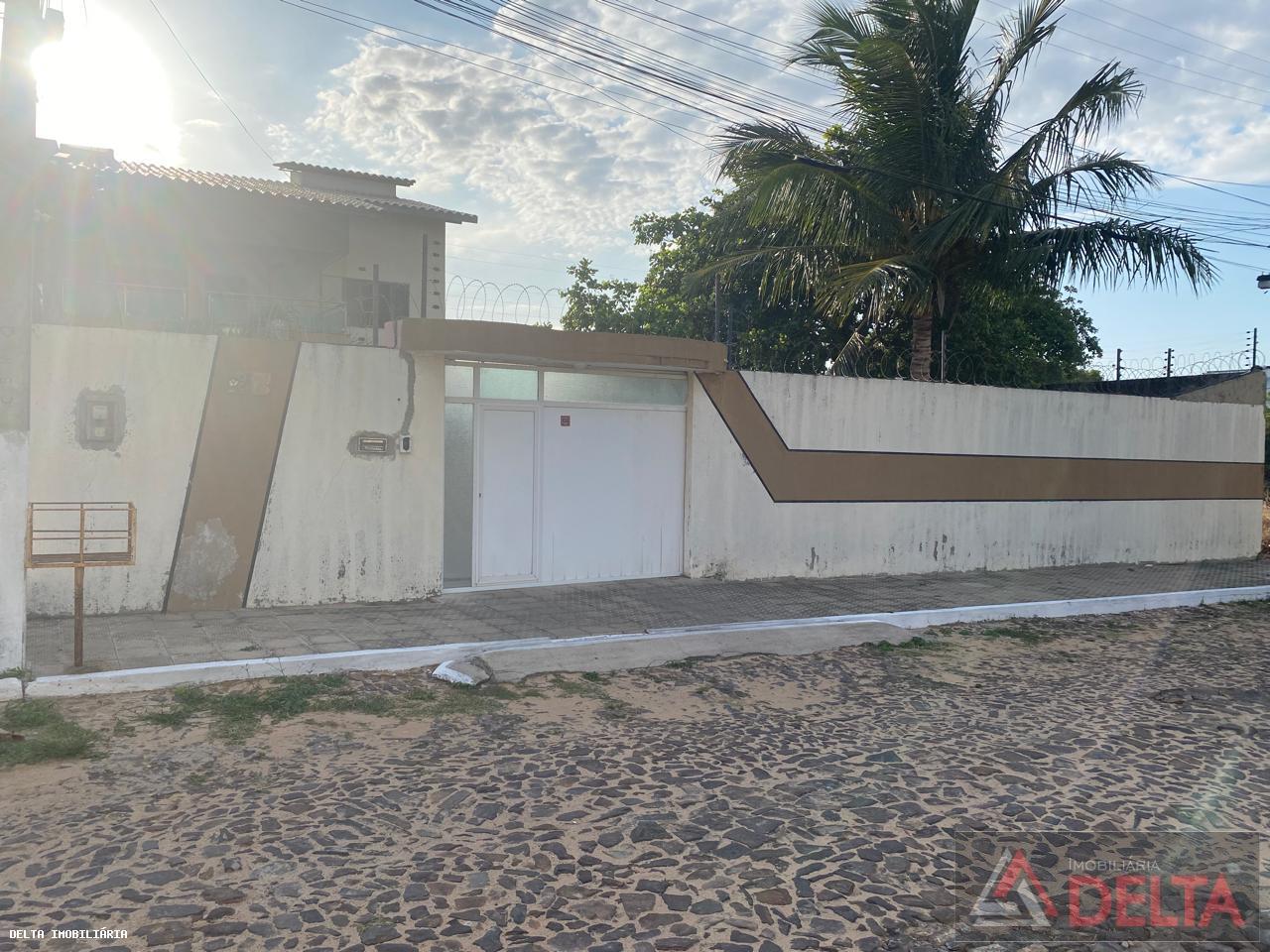 Casa à venda com 3 quartos, 350m² - Foto 1