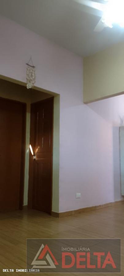 Casa à venda com 3 quartos, 300m² - Foto 14